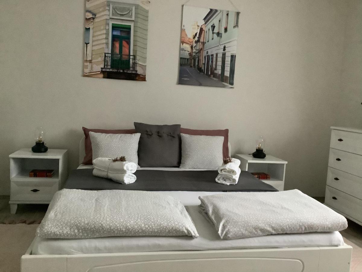 Ezuest Boroka Apartman إغير المظهر الخارجي الصورة